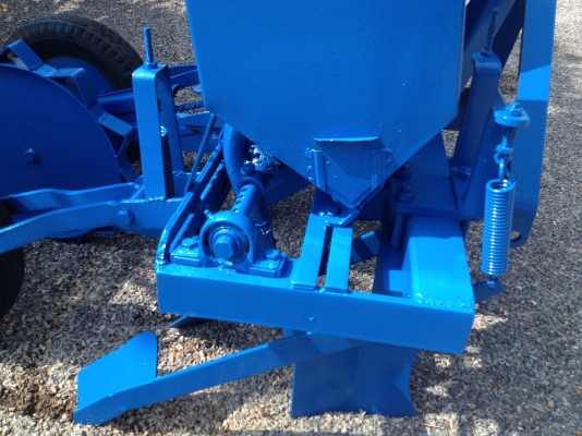 มาแล้ว!!!เครื่องหยอดข้าวโพด/ถั่ว/ทานตะวัน สภาพ80เปอเซ็น มาแล้ว!!!เครื่องหยอดข้าวโพด/ถั่ว/ทานตะวัน สภาพ80เปอเซ็น