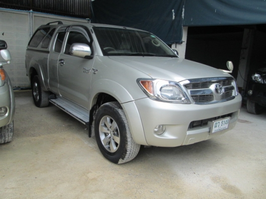 vigo 2.7G AT 4WD Extra Cab สีบรอนด์เงิน ปี2005