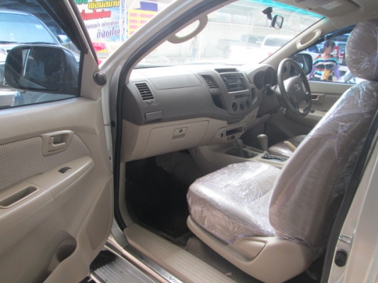 vigo 2.7G AT 4WD Extra Cab สีบรอนด์เงิน ปี2005 vigo 2.7G AT 4WD Extra Cab สีบรอนด์เงิน ปี2005