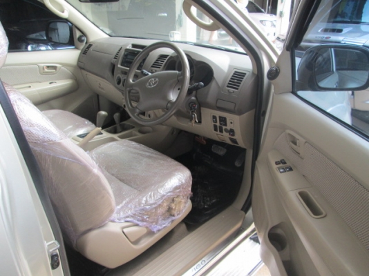 vigo 2.7G AT 4WD Extra Cab สีบรอนด์เงิน ปี2005 vigo 2.7G AT 4WD Extra Cab สีบรอนด์เงิน ปี2005