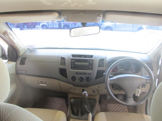 vigo 2.5E VNT MT 4WD Smart Cab สีขาว ปี2010