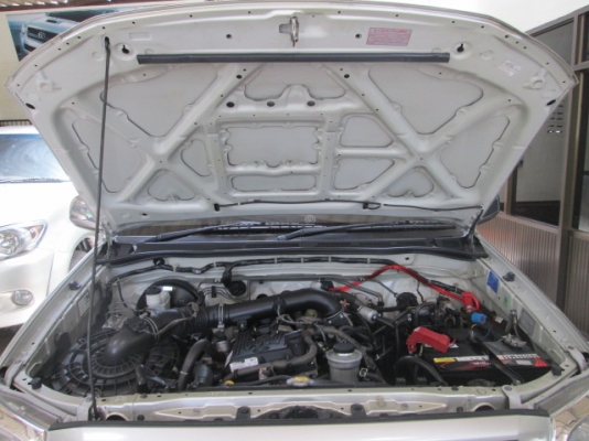 vigo 2.7G AT Extra Cab สีบรอนด์เงิน ปี2008