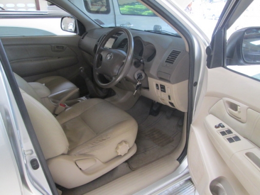 vigo 2..5G Double Cab สีบรอนด์เงิน ปี2008