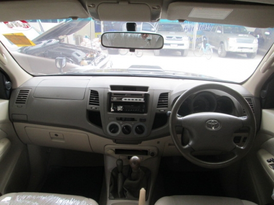 vigo 3.0G MT 4WD Double Cab สีดำ ปี2006