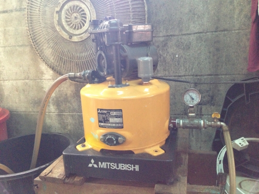 ขายปั้มน้ำอัตโนมัติ mitsubishi 100 W สภาพสวย พร้อมใช้งาน รับประกันคุณภาพ ดูประวัติการขายผมได้ครับ