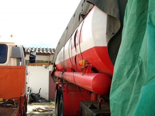 ขาย isuzu rocky 210 รถบรรทุกน้ำมัน ขาย isuzu rocky 210 รถบรรทุกน้ำมัน