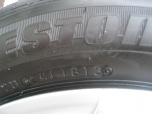 ขายกะทะล้อ Suzuki 4รู100+ ฝาครอบ + ยางป้ายแดง 175/65r15 ปี1813 ตอนมีอยู่ 6 ชุดครับ (081-3747940)