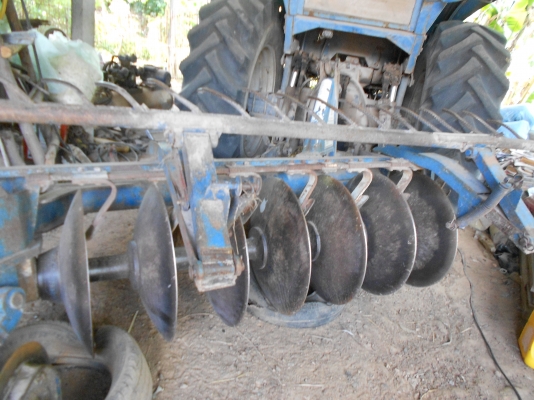 ขายตามสภาพ ฟอร์ด 8210 ขายตามสภาพ ฟอร์ด 8210