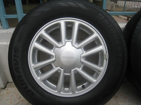 ขายล้อแม็ก All new Isuzu d-max 16"x6.5" et41 6รู139 + ยาง Bridgestone Duravis 215/70r16 ปี 12 สนใจติดต่อ เล็กคลองสาม (081-3747940)