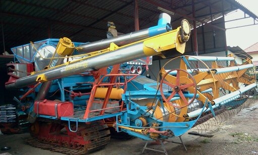 ขายรถเกี่ยวข้าวมือสองไทยเจริญ