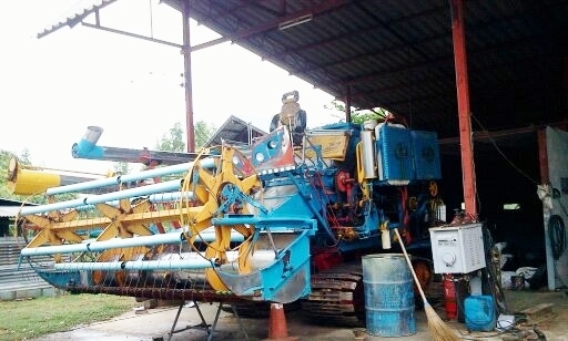 ขายรถเกี่ยวข้าวมือสองไทยเจริญ