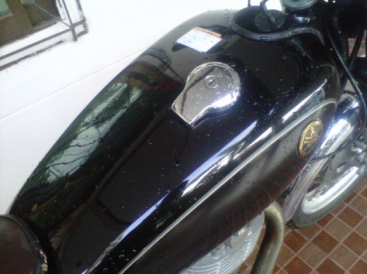 ***ขาย sr400 ปี 2000 ประกอบใหม่สวยจัด ตรงสี ตรงปี ตรงรุ่น ทุกอย่าง 64000 ohm คอนหวัน*** เครื่องดีมากครับ วิ่งไม่ถึงหมื่นโล ไมค์วัดรอบความเร็วขึ้นหมดครับ ระบบไฟปรกติ ทุกอย่างตรงหมดปี2000ประกวดได้เลยครับ เอกสารอินวอยออกชื่อ ราคาฟังได้ครับ สนใจ 0858730704 oh