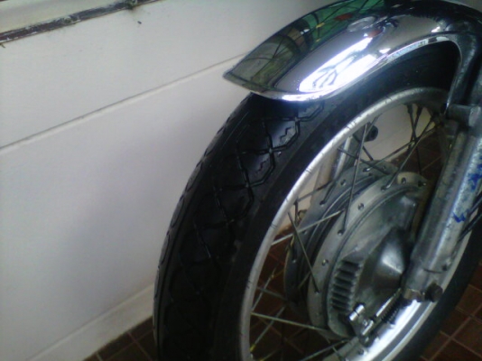 ***ขาย sr400 ปี 2000 ประกอบใหม่สวยจัด ตรงสี ตรงปี ตรงรุ่น ทุกอย่าง 64000 ohm คอนหวัน*** เครื่องดีมากครับ วิ่งไม่ถึงหมื่นโล ไมค์วัดรอบความเร็วขึ้นหมดครับ ระบบไฟปรกติ ทุกอย่างตรงหมดปี2000ประกวดได้เลยครับ เอกสารอินวอยออกชื่อ ราคาฟังได้ครับ สนใจ 0858730704 oh