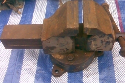 ปากกาจับชิ้นงานขนาด 4 นิ้วสภาพสวยๆครับเดิมๆครับปากไม่มีบิ่นครับสภาพดีพร้อมใช้งานครับปากกาจับชิ้นงานขนาด 4 นิ้วสภาพสวยๆครับเดิมๆครับปากไม่มีบิ่นครับสภาพดีพร้อมใช้งานครับ ปากกาจับชิ้นงานขนาด 4 นิ้วสภาพสวยๆครับเดิมๆครับปากไม่มีบิ่นครับสภาพดีพร้อมใช้งานครับปากกาจับชิ้นงานขนาด 4 นิ้วสภาพสวยๆครับเดิมๆครับปากไม่มีบิ่นครับสภาพดีพร้อมใช้งานครับ