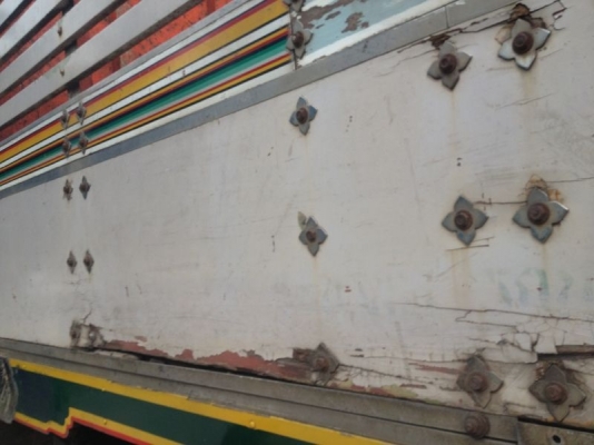 รถฮีโน่ 10 ล้อ FL3M รั่ว เปลื่ยนเครื่อง 220 แรงม้า  สนใจติดต่อ 081 - 6079515