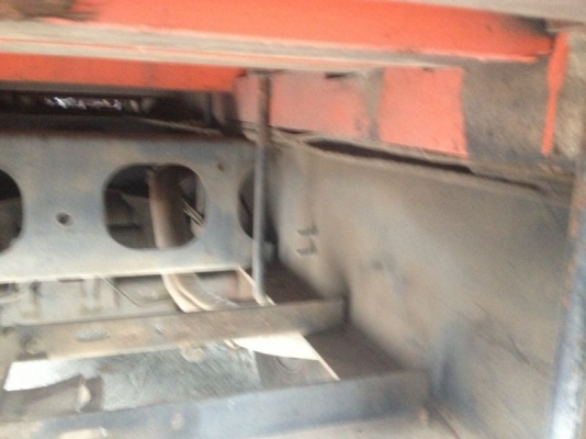 รถฮีโน่ 10 ล้อ FL3M รั่ว เปลื่ยนเครื่อง 220 แรงม้า  สนใจติดต่อ 081 - 6079515