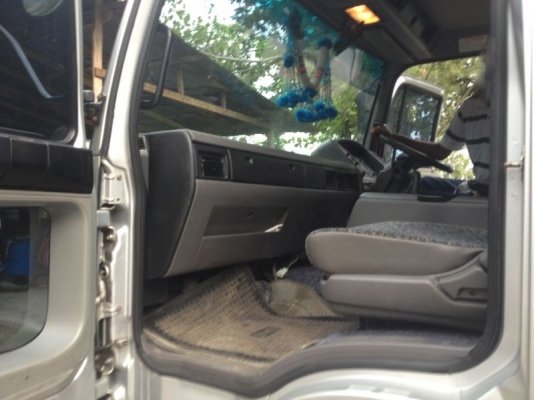 รถฮีโน่ 10 ล้อ FL3M รั่ว เปลื่ยนเครื่อง 220 แรงม้า  สนใจติดต่อ 081 - 6079515