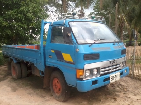 ขาย ISUZU KS 100Hpราคาถูกอีกสักคันนะคับ