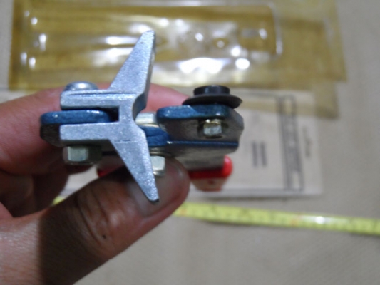 คีมตัดกระเบื้องครับ