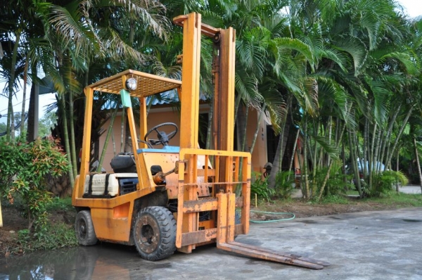 ขาย FORKLIFT TOYOTA 1.5ตันครึ่ง เสาสูง สภาพเดิมๆจากญี่ปุ่น 89,000เท่านั้น!!