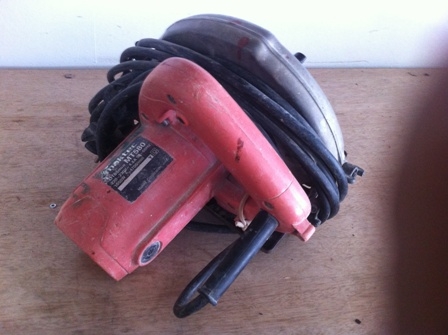 เลื่อยวงเดือนMaktecรุ่นMT580 สภาพดี ราคาถูกๆ