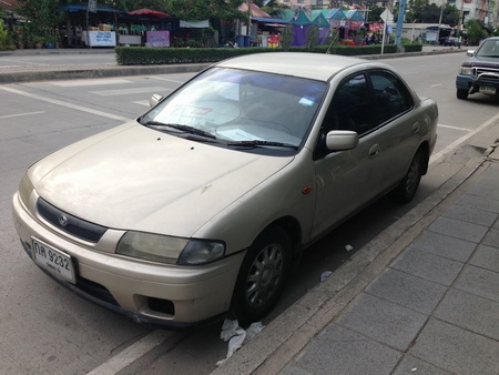 ขาย mazda 323 ปี 96 พร้อมใช้ถูกๆครับ