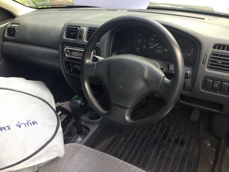 ขาย mazda 323 ปี 96 พร้อมใช้ถูกๆครับ ขาย mazda 323 ปี 96 พร้อมใช้ถูกๆครับ