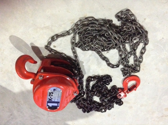 ขายรอกญี่ปุ่น 1 ตัน ยี่ห้อ ช้าง รุ่น K-75