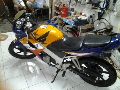 ฮอนด้าชี บี อาปี45ลายเล็บชอล