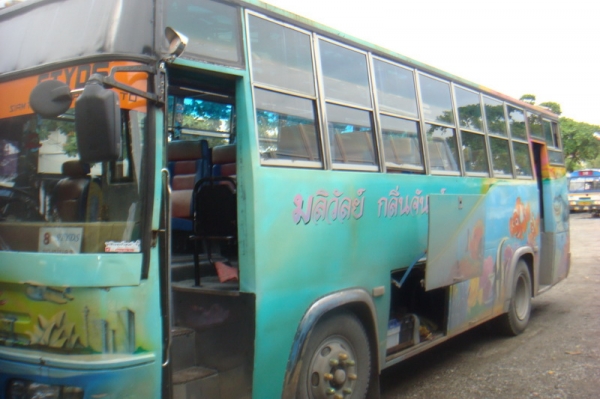 บัสพัดลม Hino