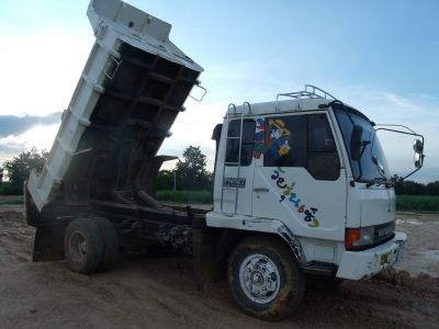 ขายรถดั้มพ์ ฟูโซ่ เครื่อง 195 6D16 ขาย 650,000 บาท (ลดแล้ว ต่อรองได้) แชสซี นิสสัน UG รถจดประกอบ ลดราคา เหลือ 695,000 บาท ขายรถดั้มพ์ ฟูโซ่ เครื่อง 195 6D16 ขาย 650,000 บาท (ลดแล้ว ต่อรองได้) แชสซี นิสสัน UG รถจดประกอบ ลดราคา เหลือ 695,000 บาท