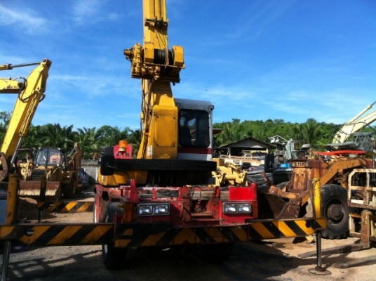รถเครน 4ล้อยาง kobelco 70  บูม 6ปลอก