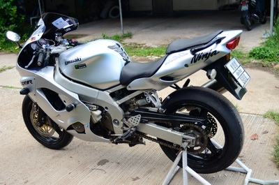 ขาย ZX9R Y98-99 ทบ.แท้ โอนขนส่ง สภาพเดิมๆ ขับกลับได้เลยทั่วไทย