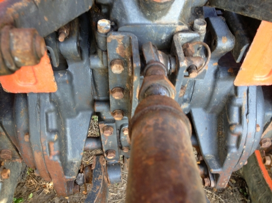 คูโบต้า 36  ขายพร้อมอุปกร ใบมีด และผานตราช้าง  ครับ