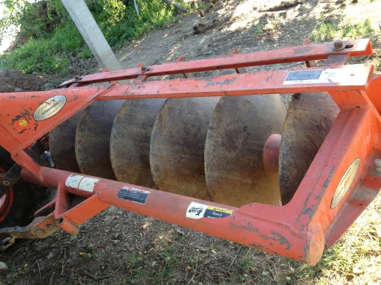 คูโบต้า 36  ขายพร้อมอุปกร ใบมีด และผานตราช้าง  ครับ