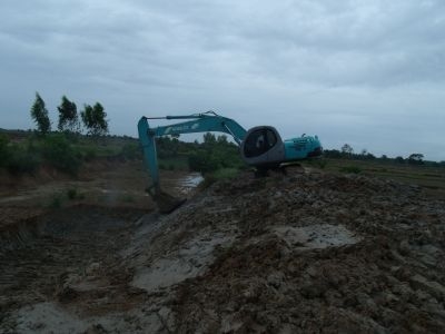 รถแบคโฮ  KOBELCO  รุ่น  มาร์คไฟส์ ซุปเปอร์