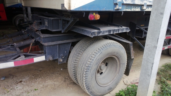 HINO 380 แรง แม่-ลูก ปี*53 ใช้น้อย 104000 กม. HINO 380 แรง แม่-ลูก ปี*53 ใช้น้อย 104000 กม.