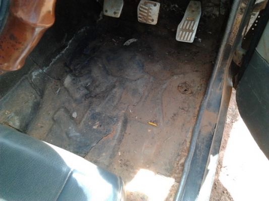 ***ขายแล้วครับขอบคุณ Truck2hand ขาย กระบะแค็ป สภาพดีราคาไม่แพง ISUZU KB2500 เครื่องมังกร 2.5ยอดนิยม เครื่องดีแห้ง ช่วงล่างดีคัสซีสวยไม่ผุไม่ดาม กระบะพื้นไม่ผุ หัวเก๋งดีไม่ผุภายในดีคอนโซลครบ สีดีขัดหน่อยสวยเลย พร้อมใช้ พร้อมลุยงาน เอกสารครบ ราคาต่อรองได้คร