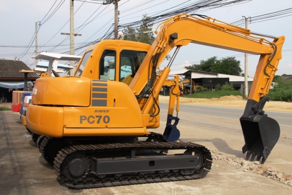 มาถึงเมืองไทยแล้ว มือสองญี่ปุ่นนำเข้าเอง แบคโฮ KOMATSU-PC70-7 มือสองญี่ปุ่นแท้ สภาพดี ทำสีแล้ว รถพร้อมใช้ ราคาคุยกันได้ มีบริการขนส่ง มาถึงเมืองไทยแล้ว มือสองญี่ปุ่นนำเข้าเอง แบคโฮ KOMATSU-PC70-7 มือสองญี่ปุ่นแท้ สภาพดี ทำสีแล้ว รถพร้อมใช้ ราคาคุยกันได้ มีบริการขนส่ง