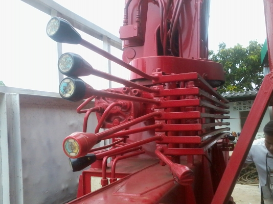 ขายเครน  Unic 4.5ตัน4ปอก ท้องแบนแข็งแรงดี สภาพดีพร้อมใช้งาน