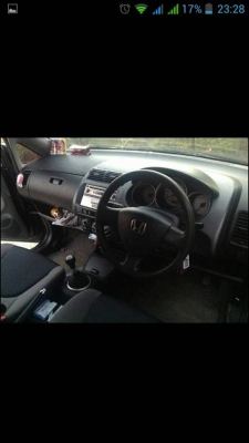 ขาย HONDA JAZZ ปี50 เกียร์ธรรมดา สีดำ สภาพสวย เครื่องแน่นๆ ราคาถูกครับ