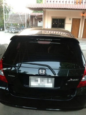 ขาย HONDA JAZZ ปี50 เกียร์ธรรมดา สีดำ สภาพสวย เครื่องแน่นๆ ราคาถูกครับ