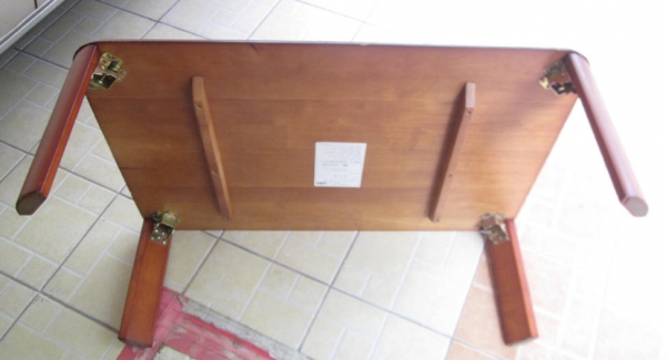 โต๊ะญี่ปุ่นของแท้ ไม้จริง***ลดราคา จร้า**