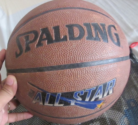 ลูกบาส Spalding พร้อมถุง ลูกบาส Spalding พร้อมถุง