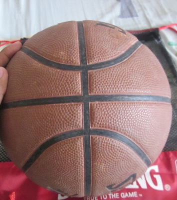 ลูกบาส Spalding พร้อมถุง ลูกบาส Spalding พร้อมถุง
