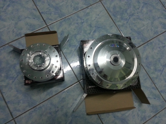 ขายดุมกลึงเงาฟีโน่หน้าหลัง