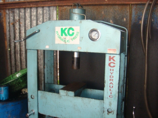 ขายแท่นอัดขายแล้วครับ ขายแท่นอัดขายแล้วครับ