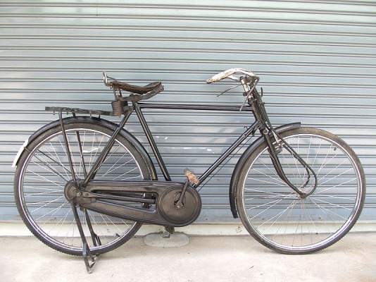 ขายจักรยานโบราณอังกฤษราเล่ห์ 28 ชายรุ่นไม่มีกุญแจคอ แฮนด์พี่แอ๊ดคาราบาวแดงสภาพพร้อมปั่นดีมีรูปครับ