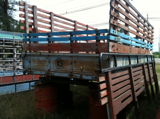 ขาย กระบะเปล่าของ6ล้อ ถอดจาก NPR ยาว5เมตร ขาย กระบะเปล่าของ6ล้อ ถอดจาก NPR ยาว5เมตร