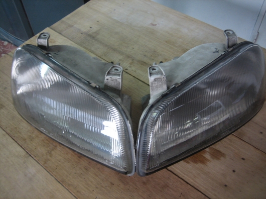 ขายโคมไฟหน้าโตโยต้าสภาพดี